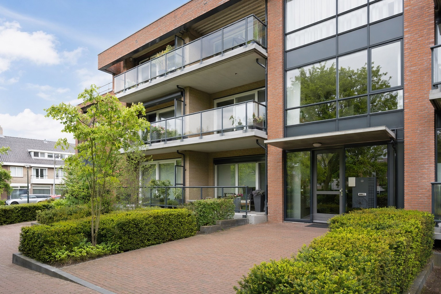 Dutch leasehold visual: dutch apartment complex valuation report