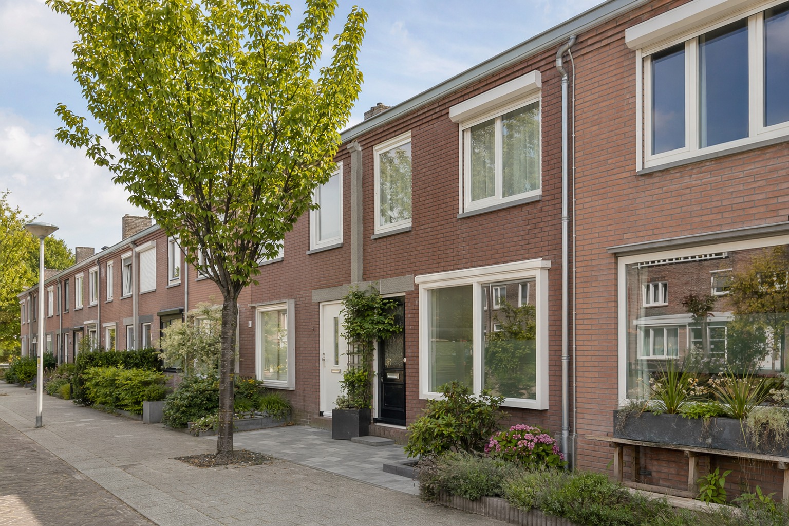 Illustration for Property Valuation in Stratum, Eindhoven with report and property evidence in Eindhoven