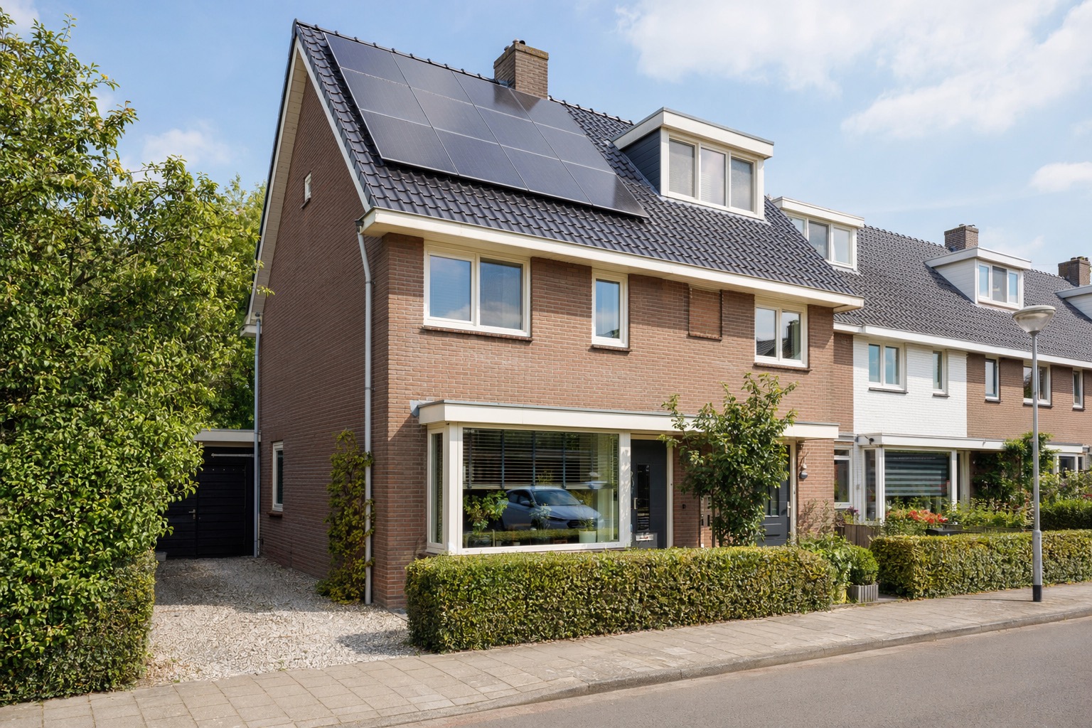 Illustration for Property Valuation in Centrum, Eindhoven with document preparation and valuation context in Eindhoven