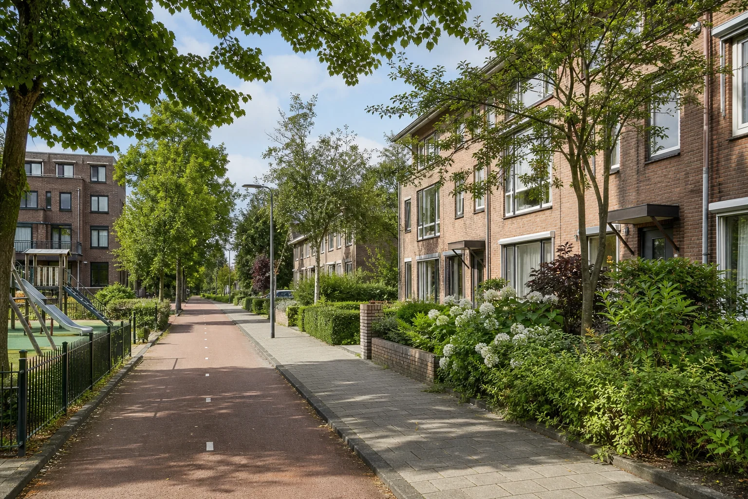 House Valuation in Oude Spoorbaan 3 Oude Spoorbaan green residential streets, mature trees and local housing context